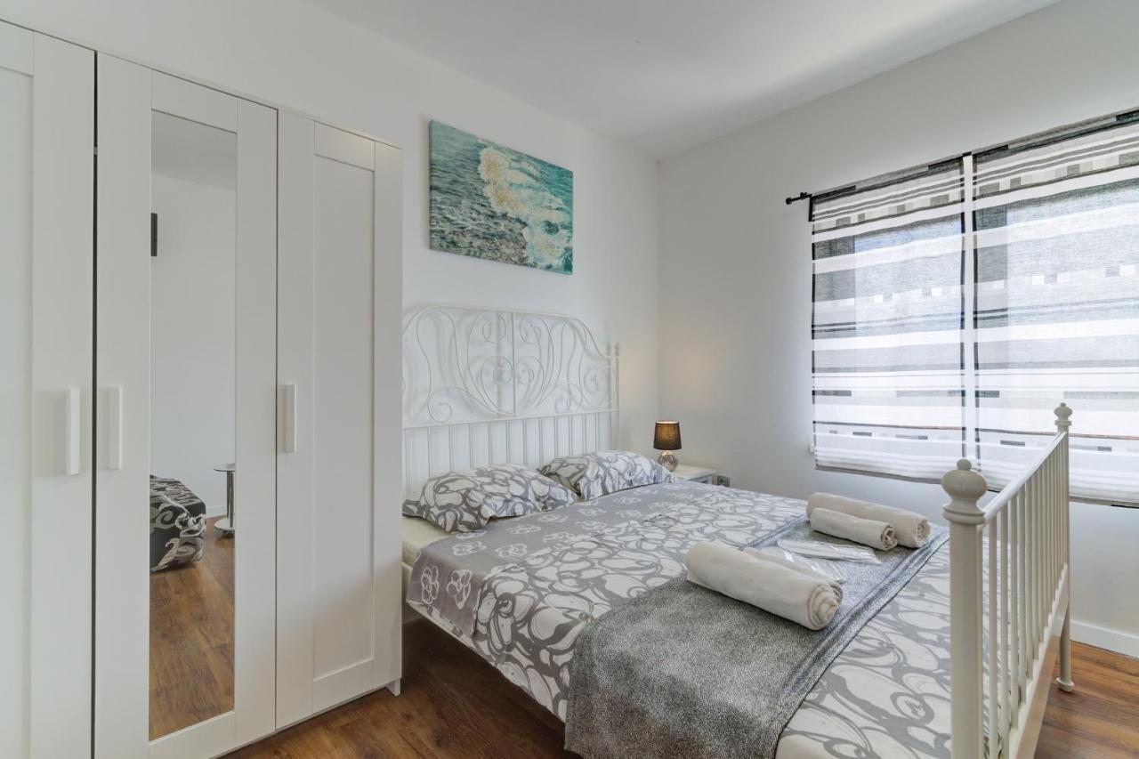 Lovely Apartments Senj Senj  Ngoại thất bức ảnh